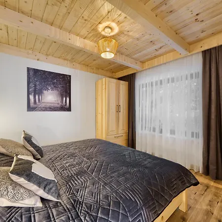 Lesny * زاكوباني