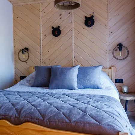 Lesny Chalet